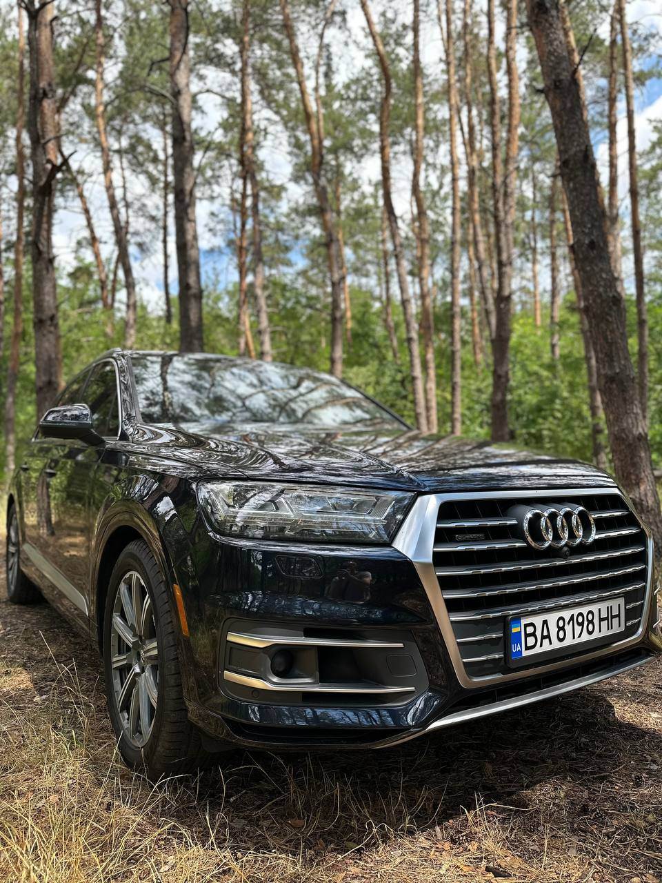 Audi Q7 - фото 1