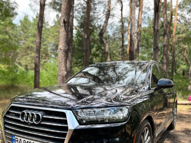 Audi Q7 - фото 2