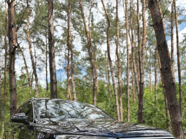 Audi Q7 - фото 1