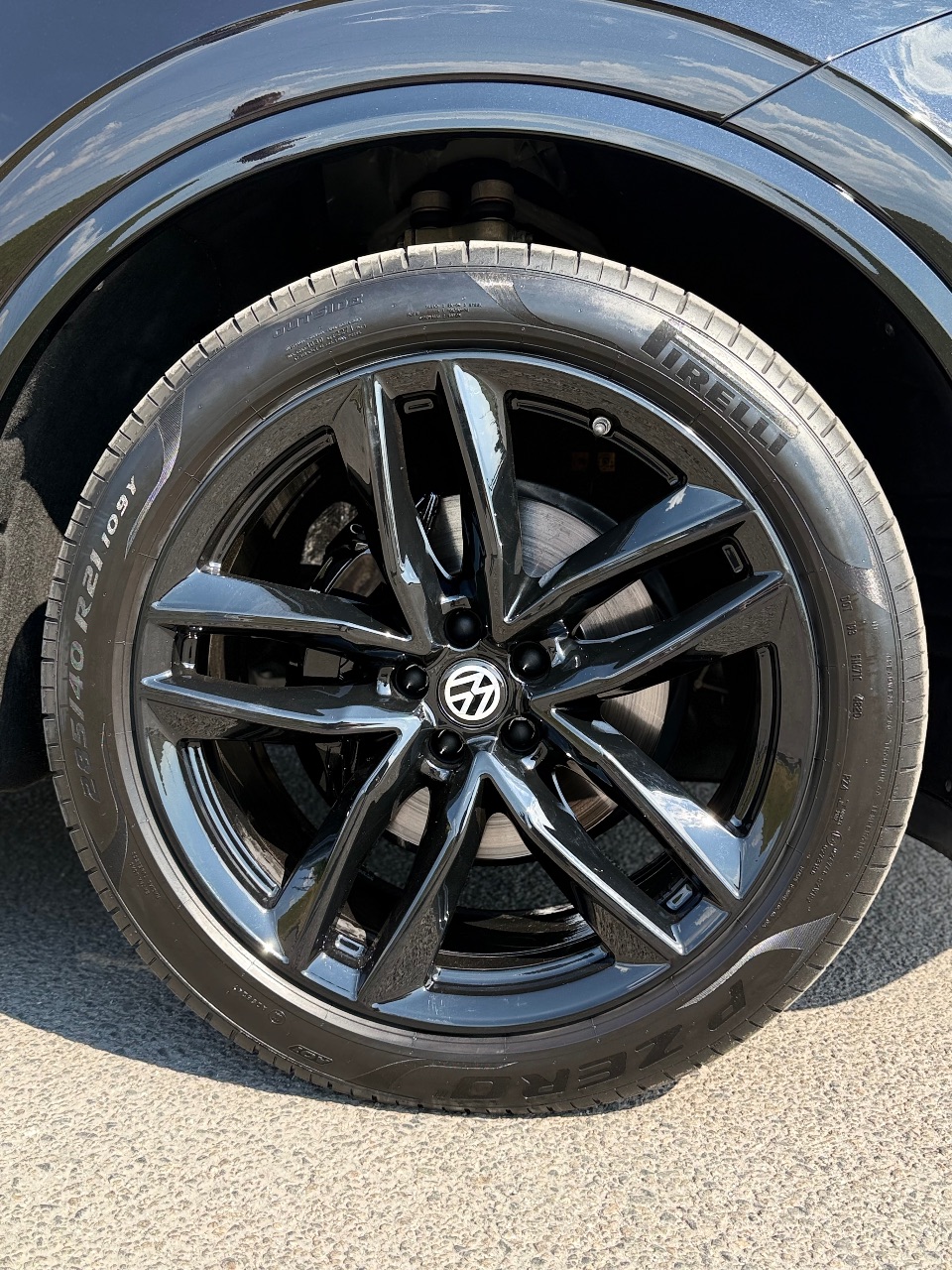 Volkswagen Touareg - фото 11