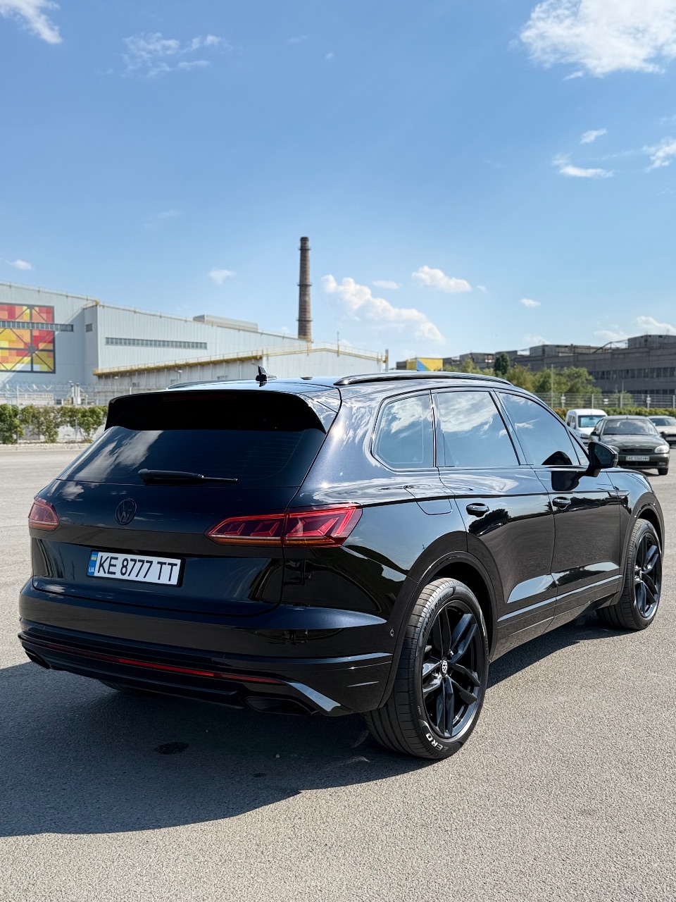Volkswagen Touareg - фото 7