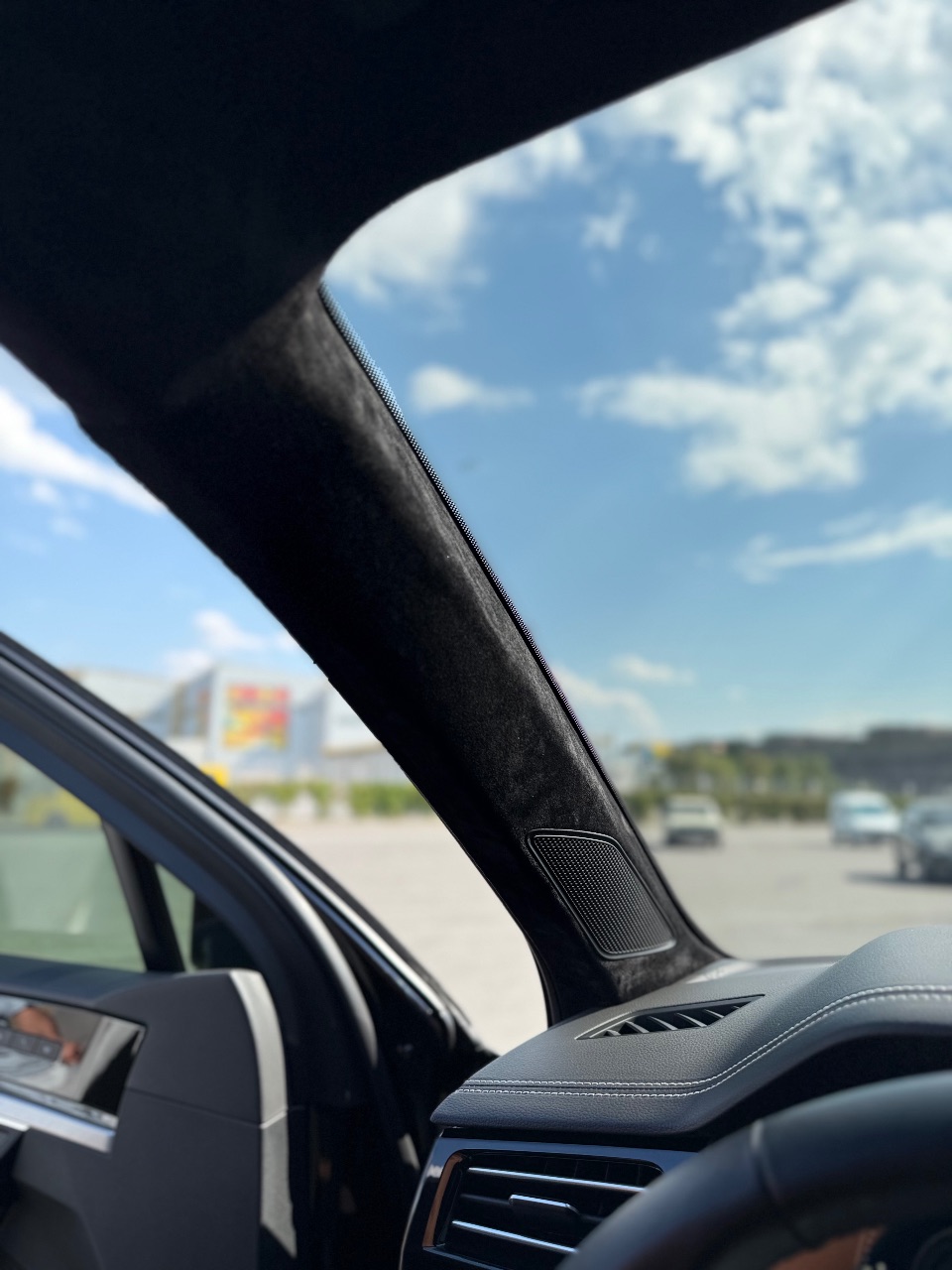 Volkswagen Touareg - фото 18