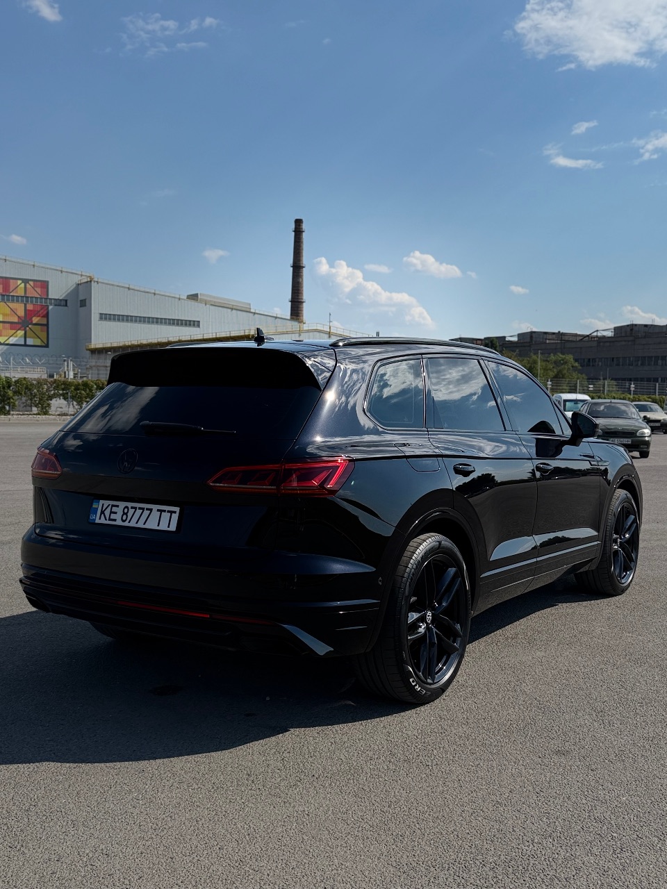 Volkswagen Touareg - фото 6