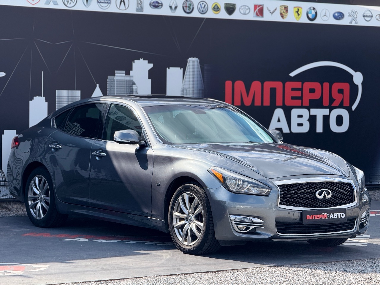 Infiniti Q70 - фото 3