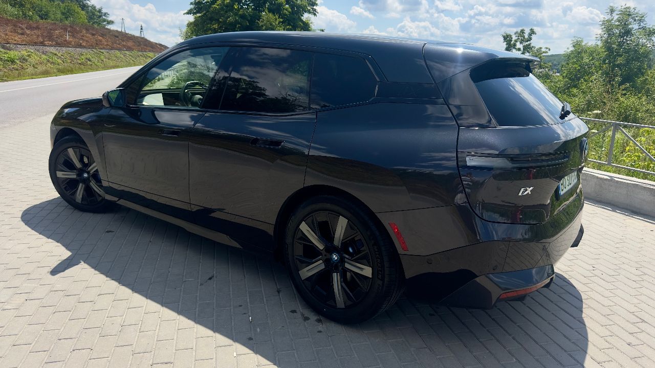 BMW iX - фото 28