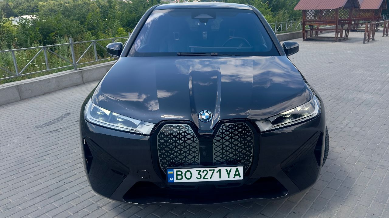 BMW iX - фото 16