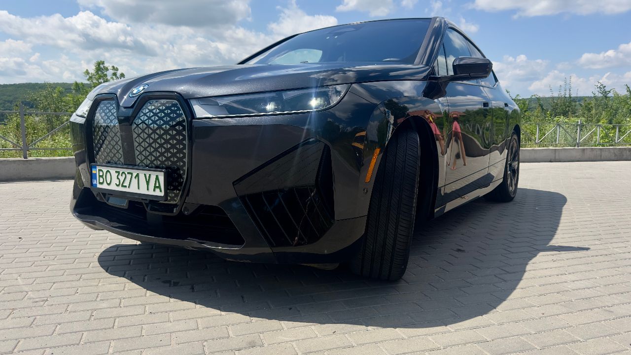 BMW iX - фото 30