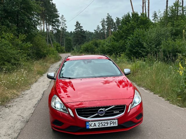 Volvo V60 - фото 2