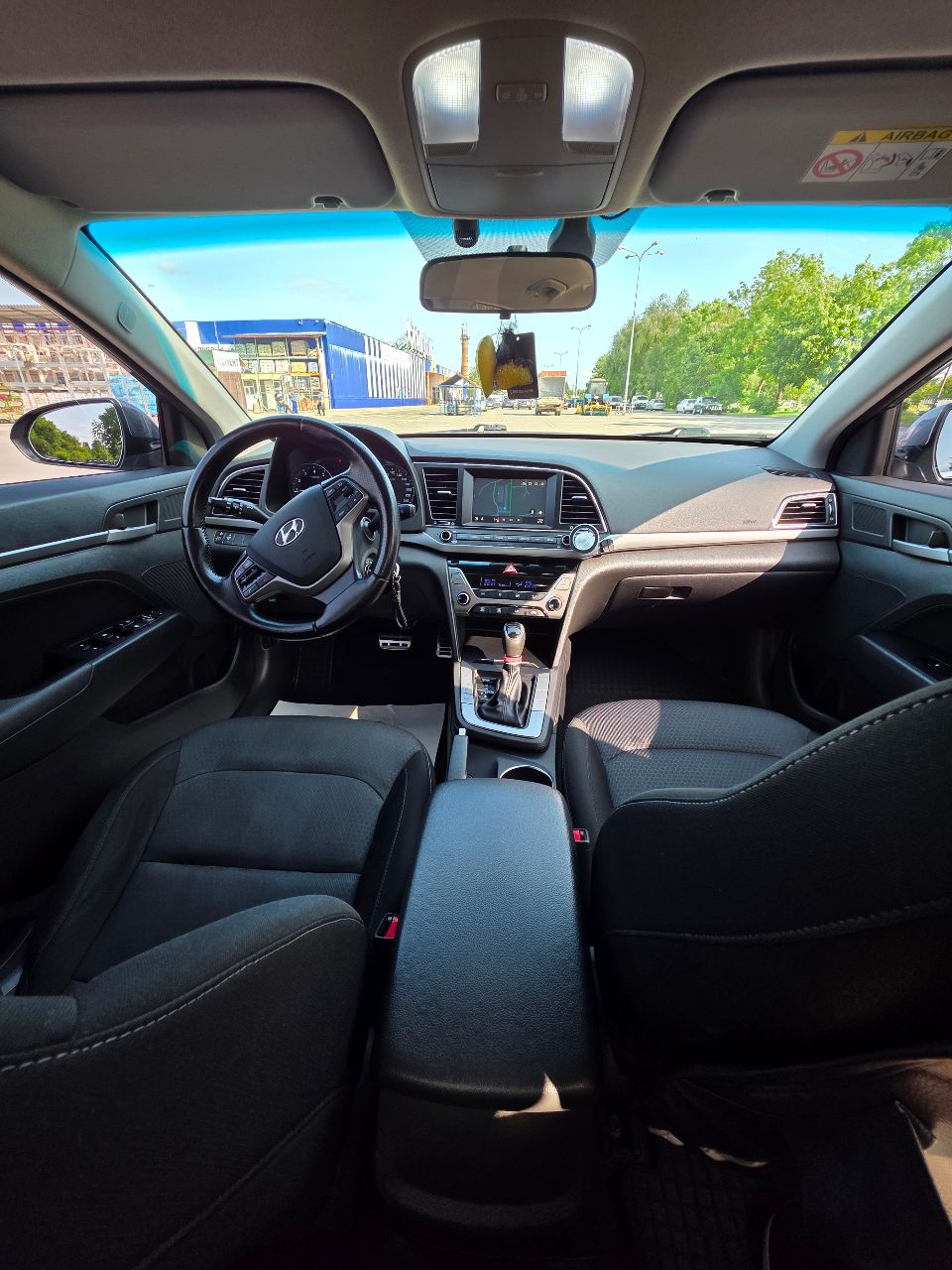 Hyundai Elantra - фото 14