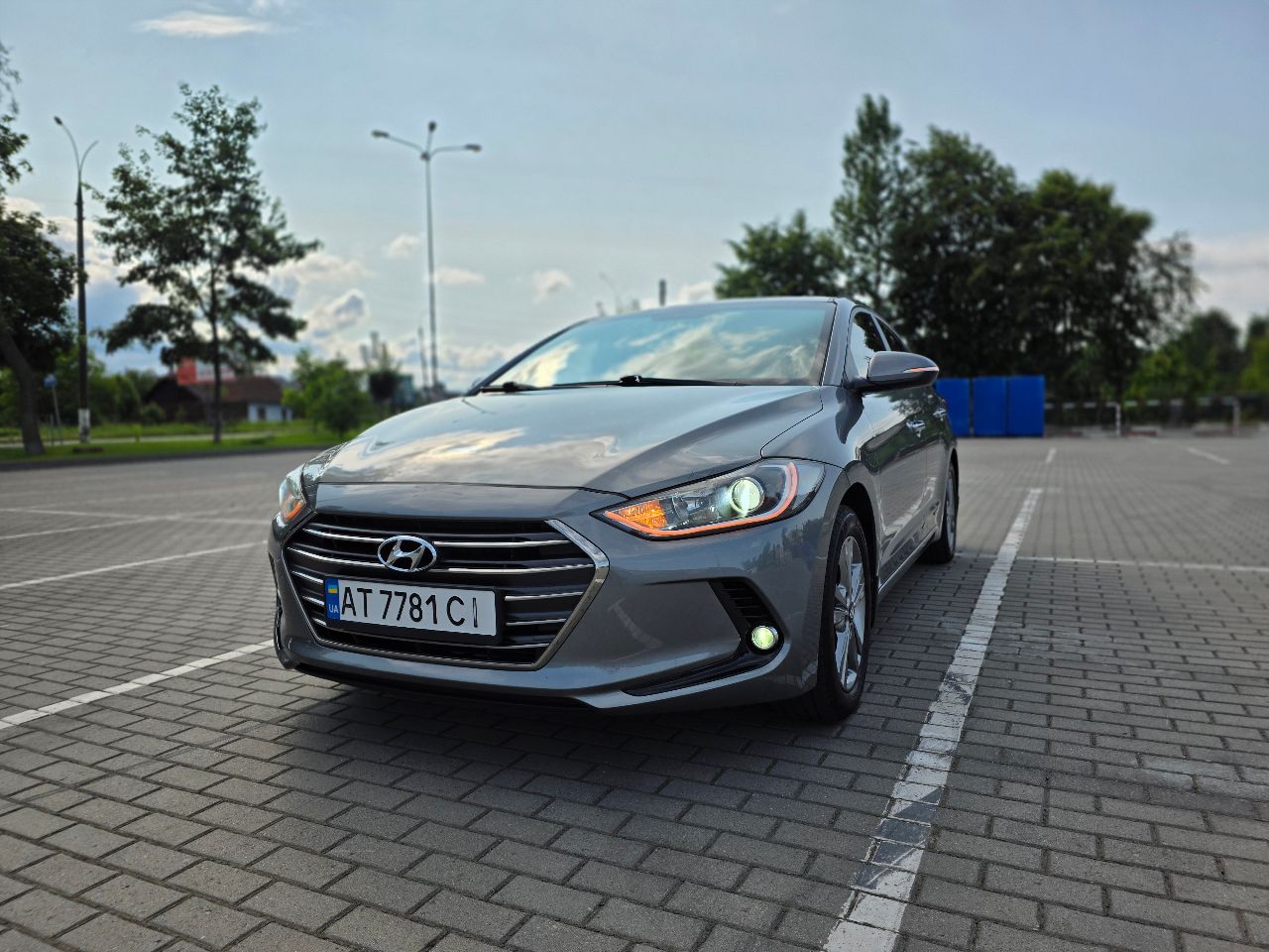 Hyundai Elantra - фото 9