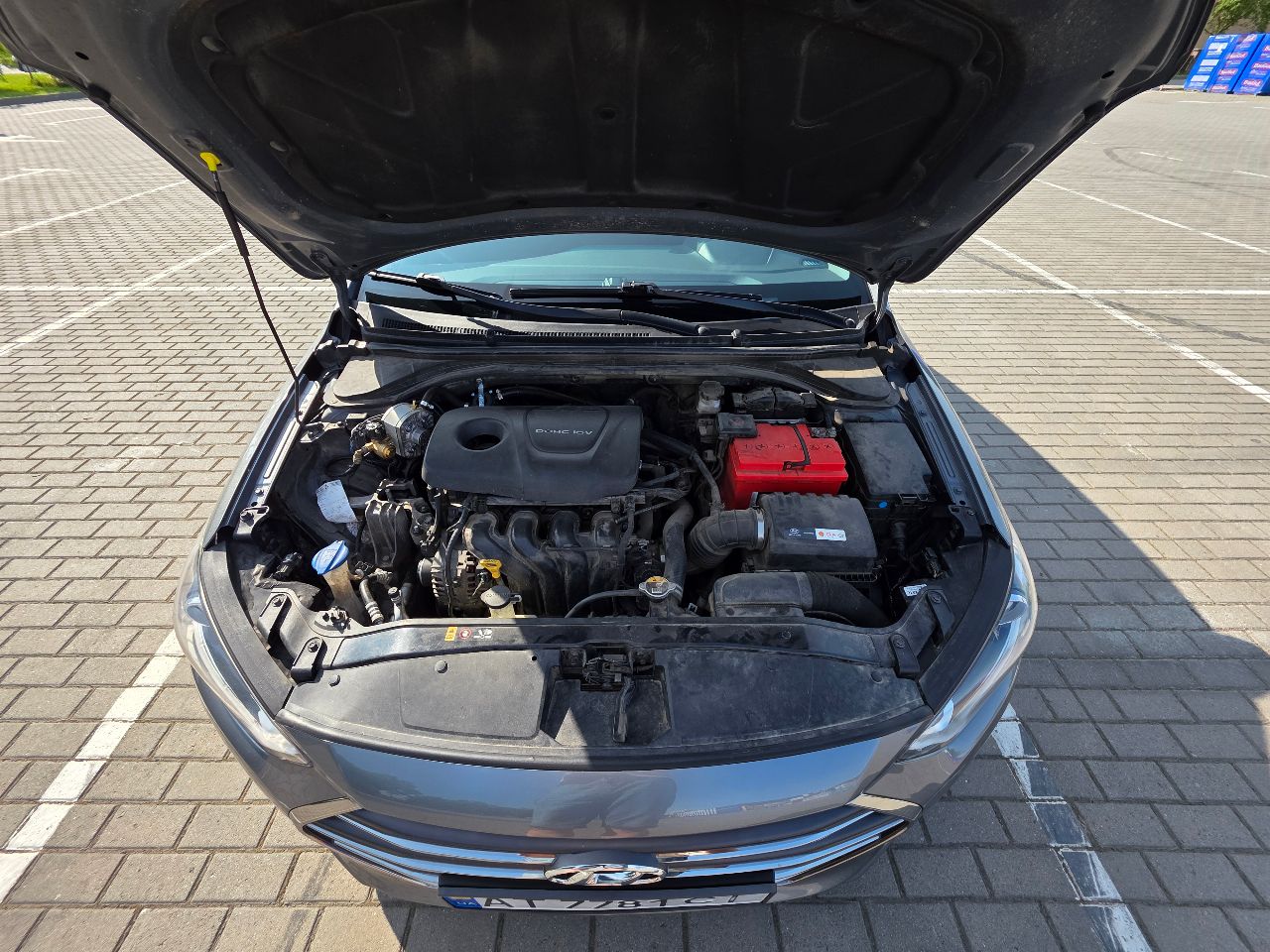 Hyundai Elantra - фото 15