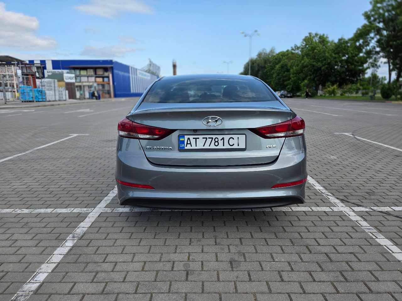 Hyundai Elantra - фото 6