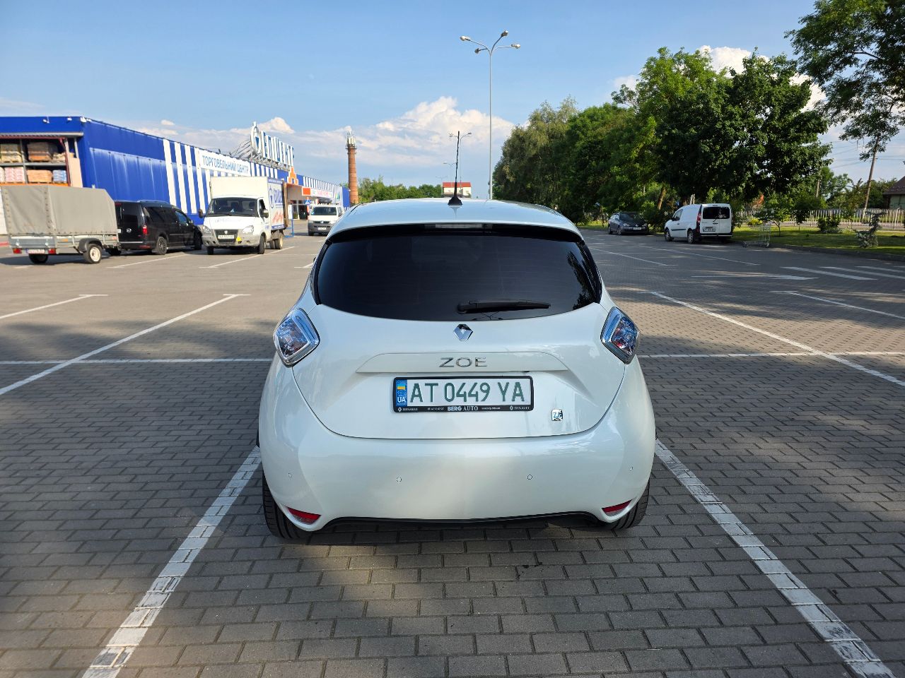 Renault ZOE - фото 4