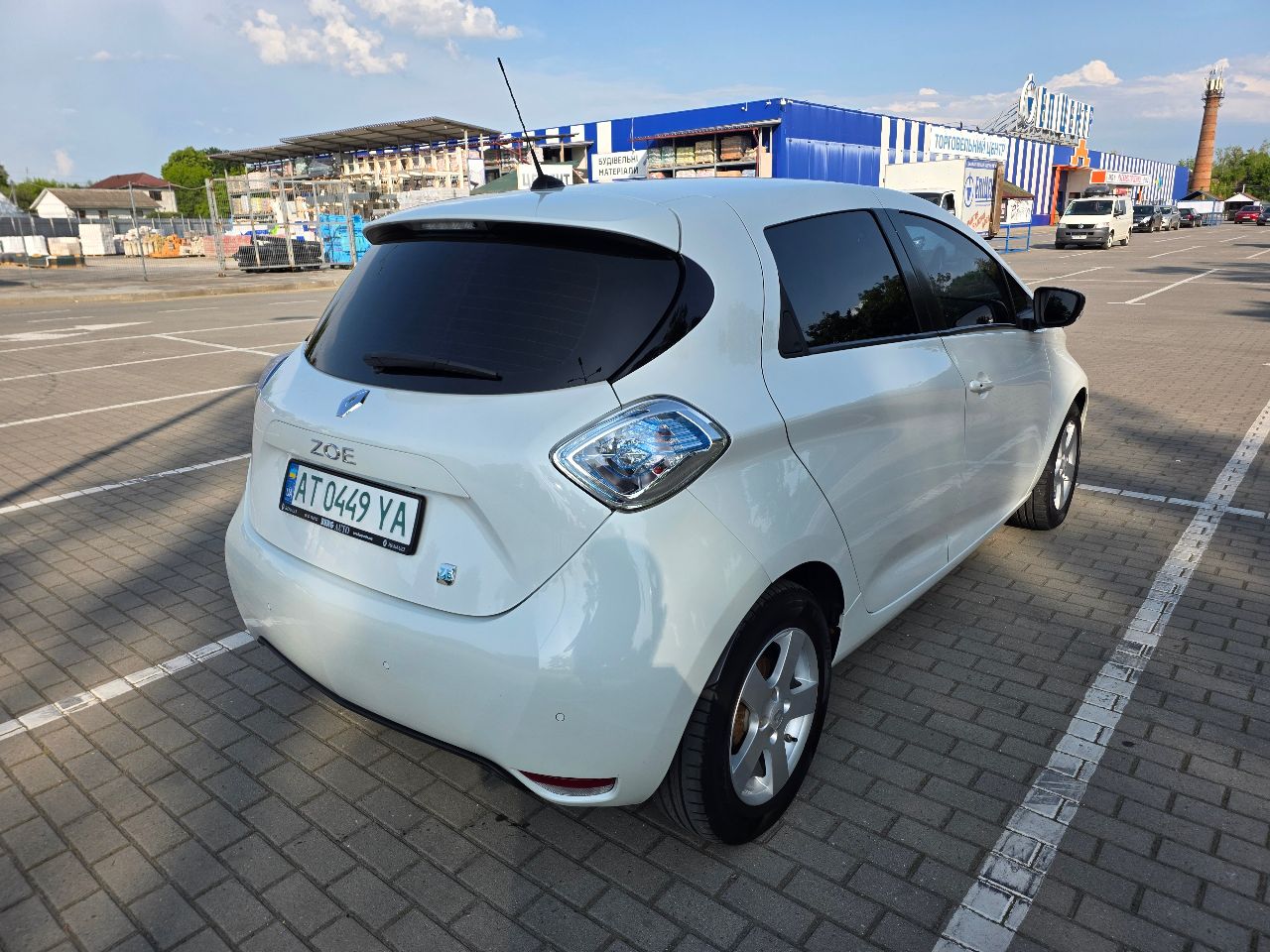 Renault ZOE - фото 5