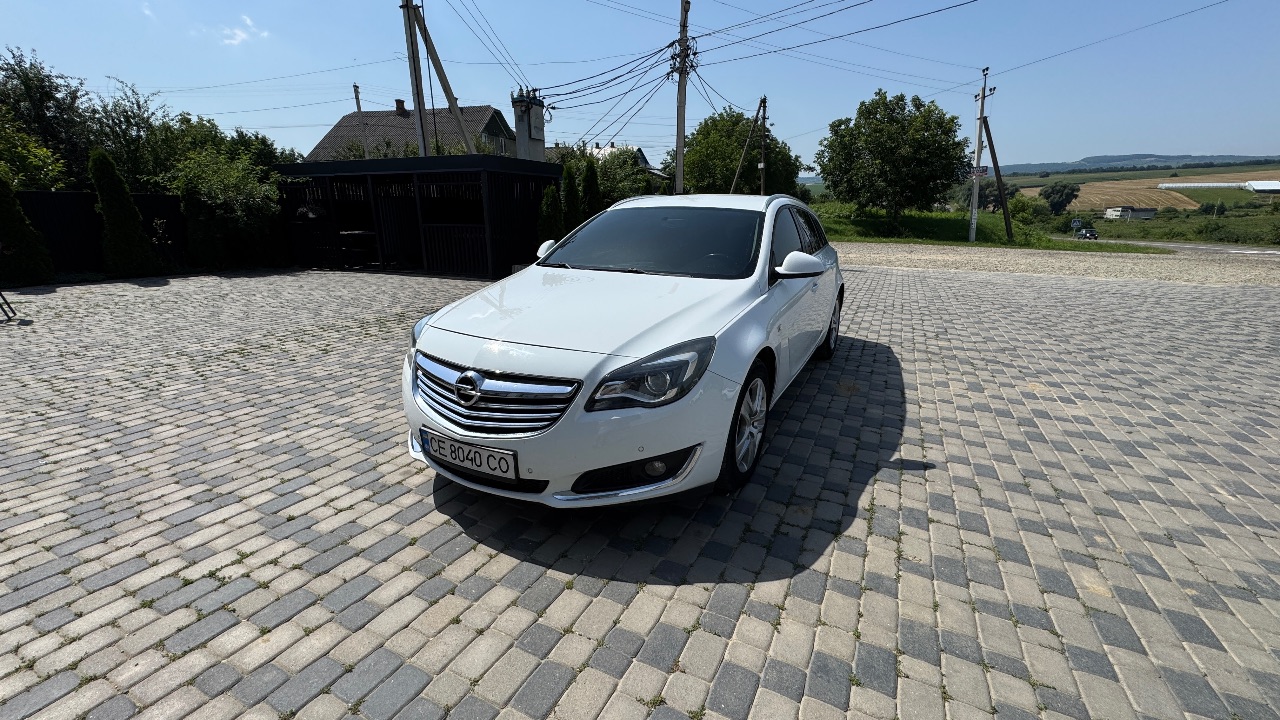 Opel Insignia - фото 1