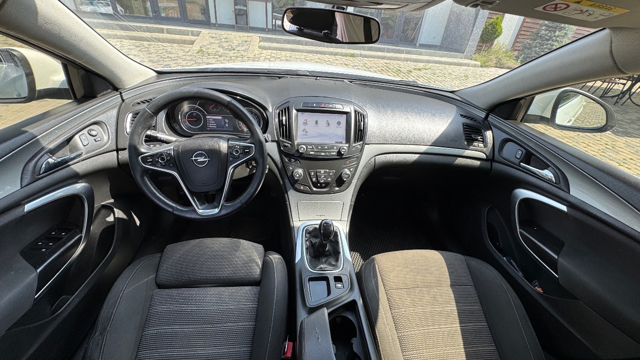 Opel Insignia - фото 18