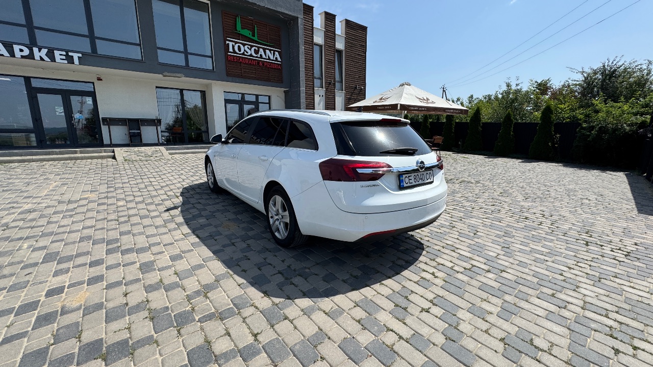 Opel Insignia - фото 4