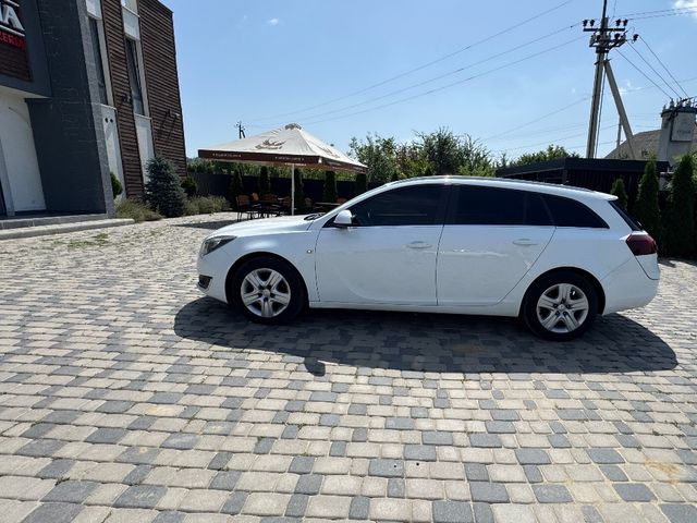 Opel Insignia - фото 3