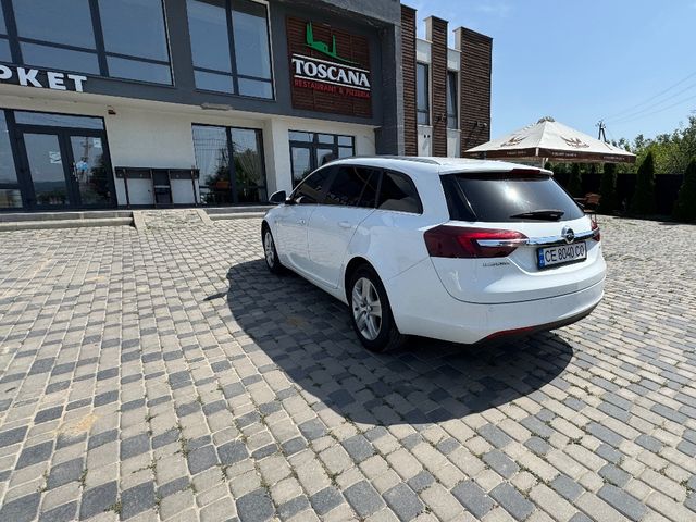 Opel Insignia - фото 4