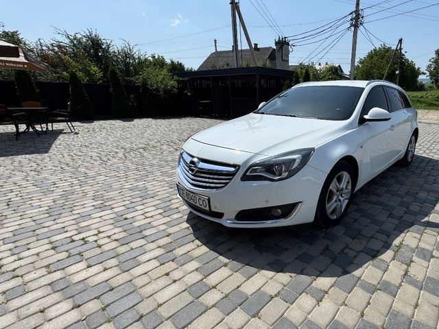 Opel Insignia - фото 2