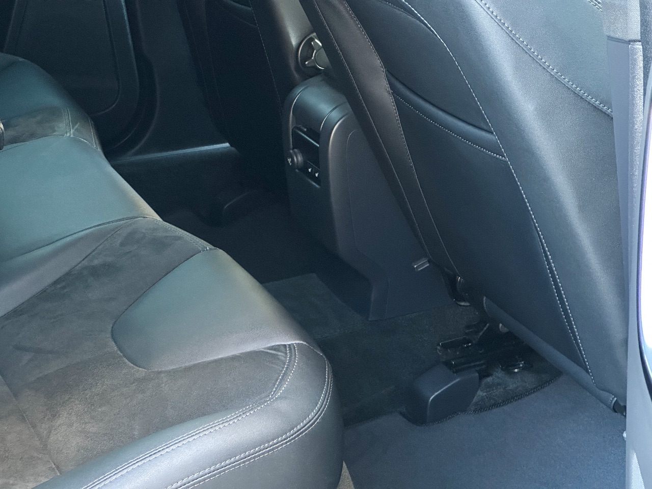 Volvo XC60 - фото 29