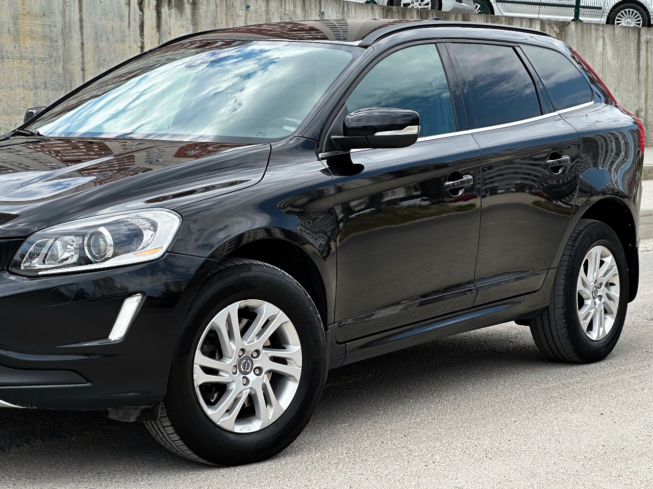 Volvo XC60 - фото 6