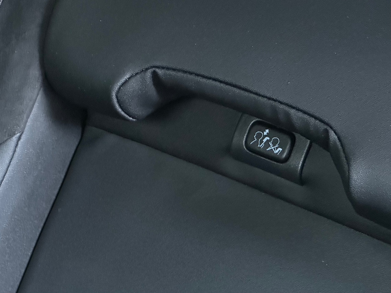 Volvo XC60 - фото 42