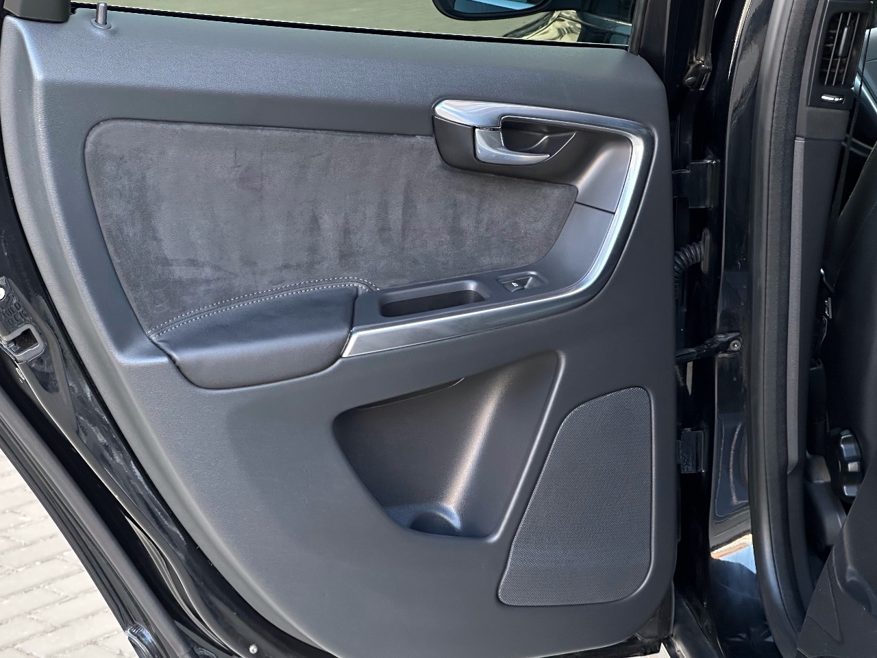 Volvo XC60 - фото 13