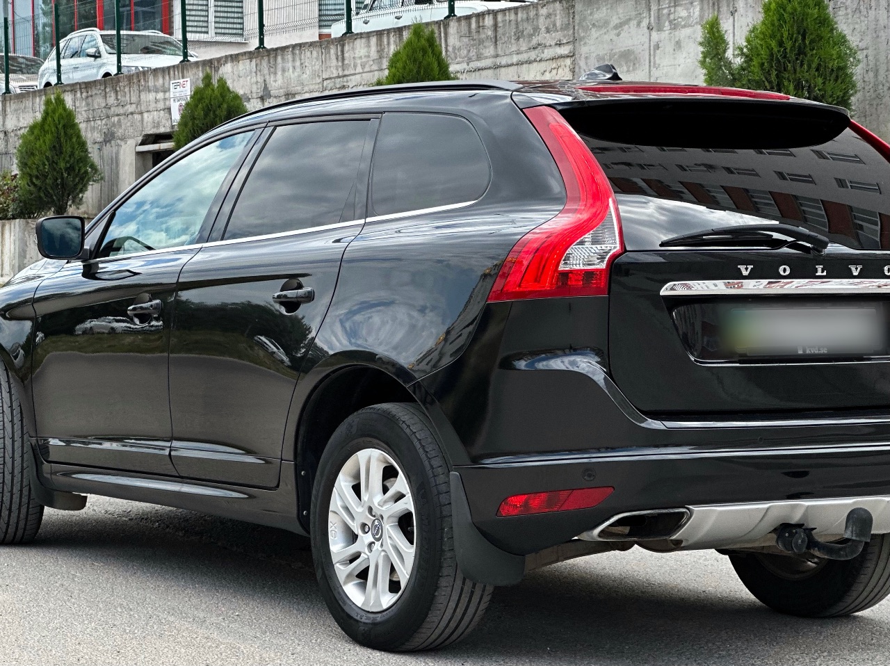 Volvo XC60 - фото 3