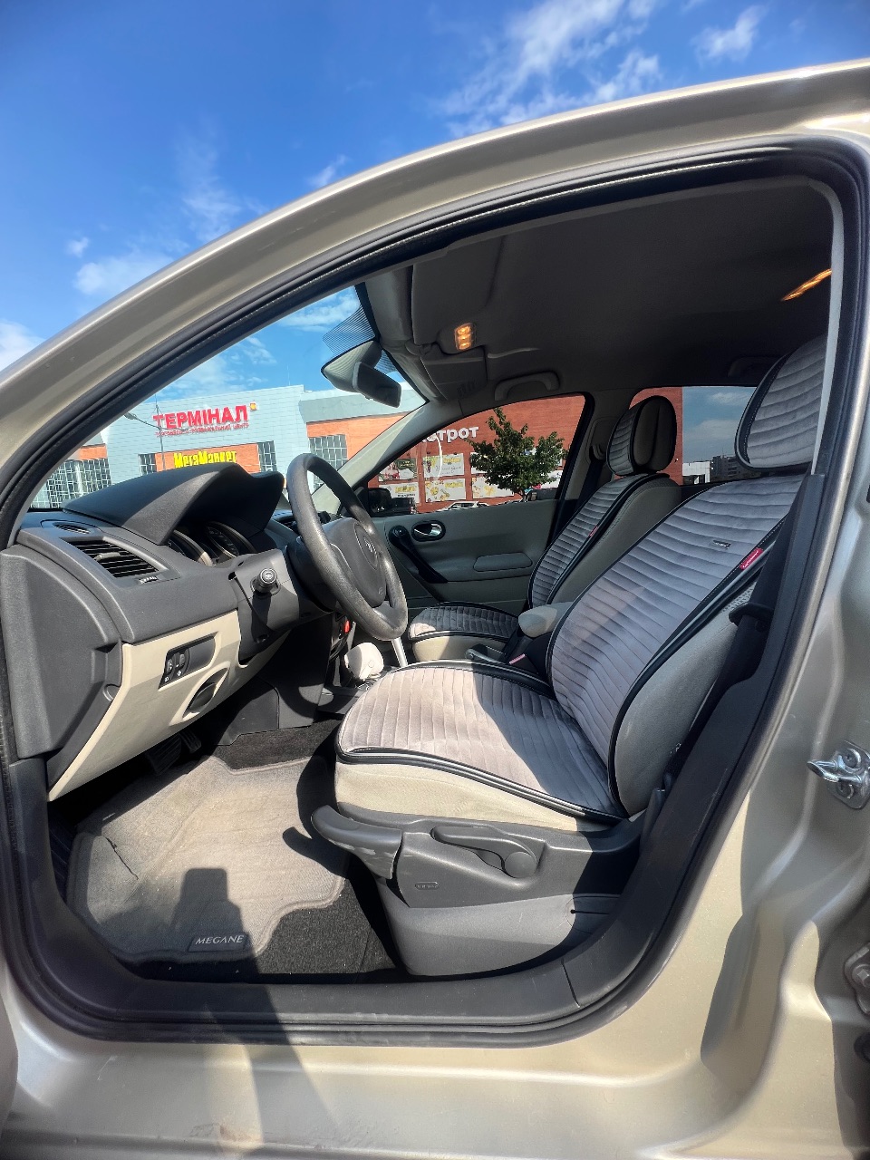 Renault Megane - фото 9