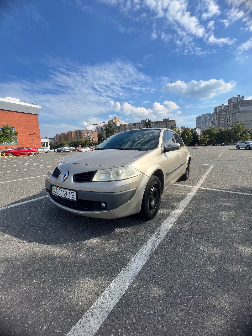 Renault Megane - фото 1