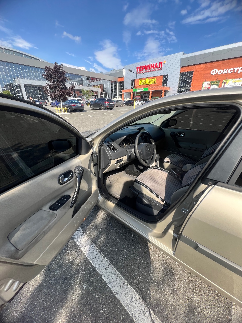 Renault Megane - фото 8