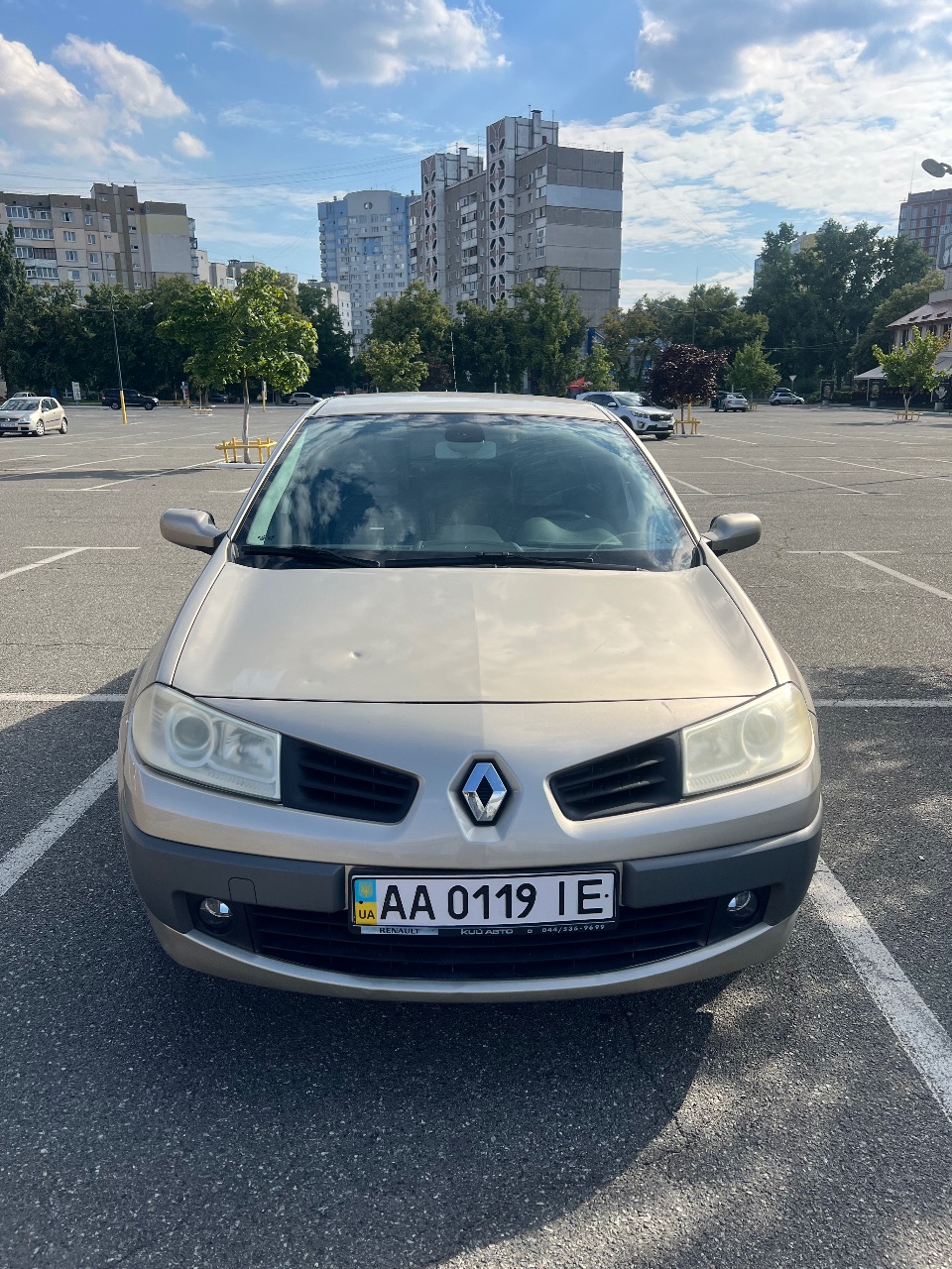 Renault Megane - фото 2