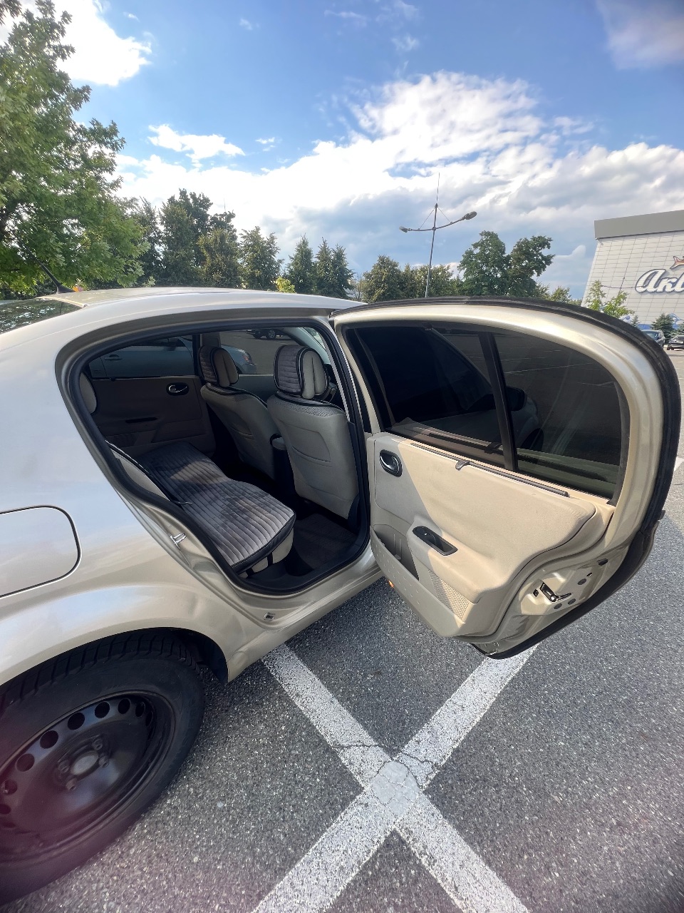 Renault Megane - фото 14