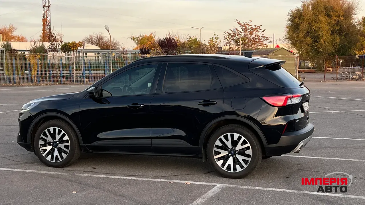 Ford Escape - фото 6