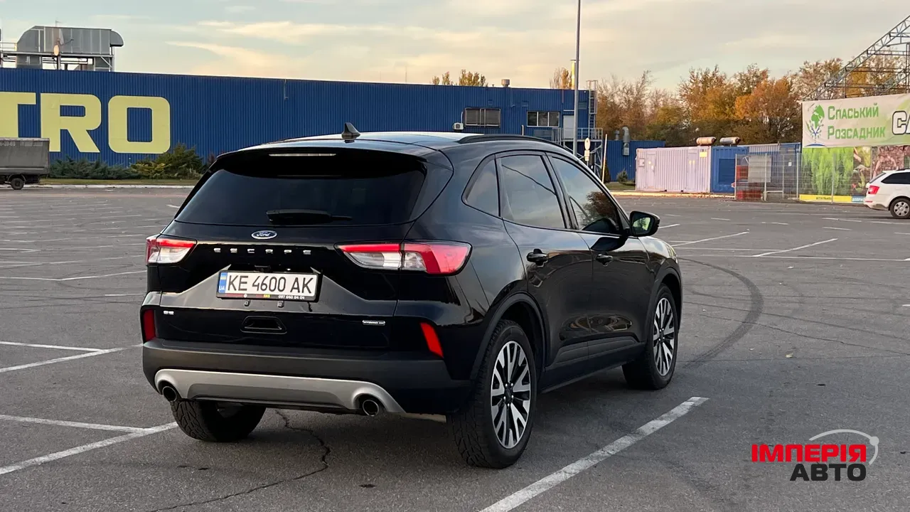 Ford Escape - фото 8