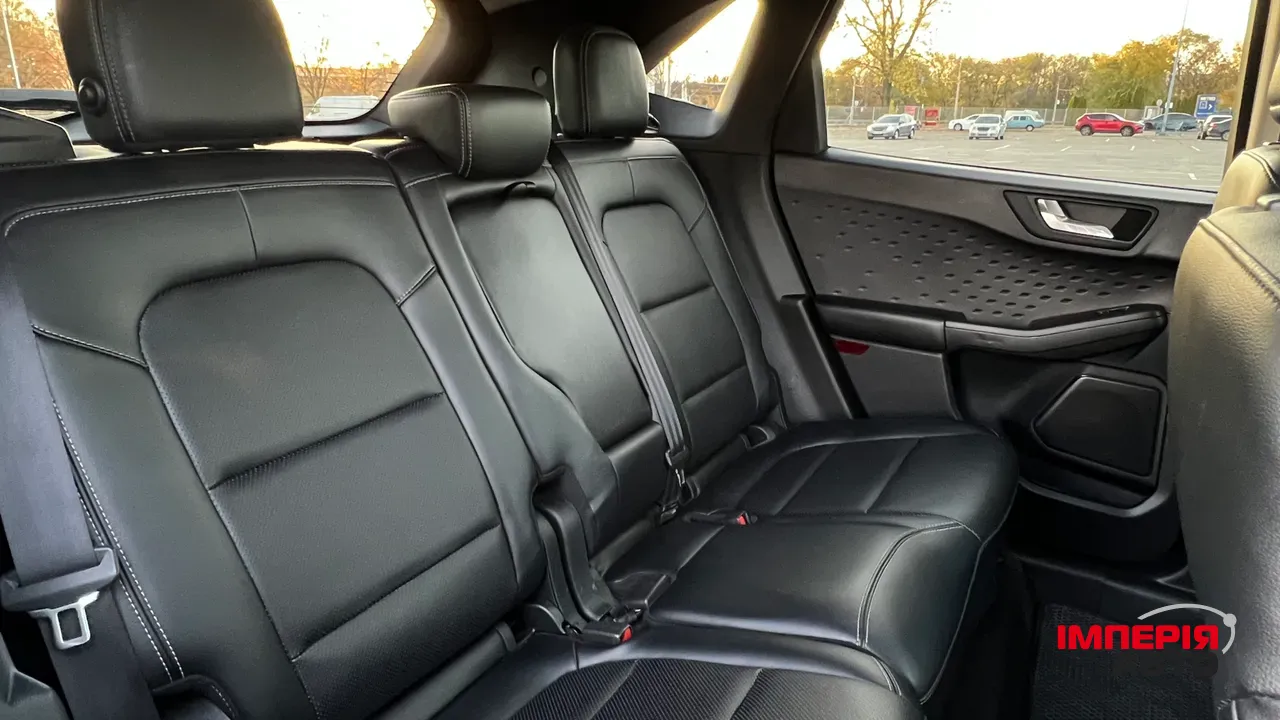 Ford Escape - фото 16