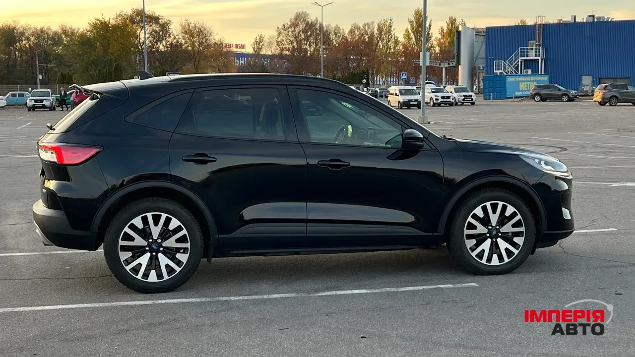 Ford Escape - фото 9