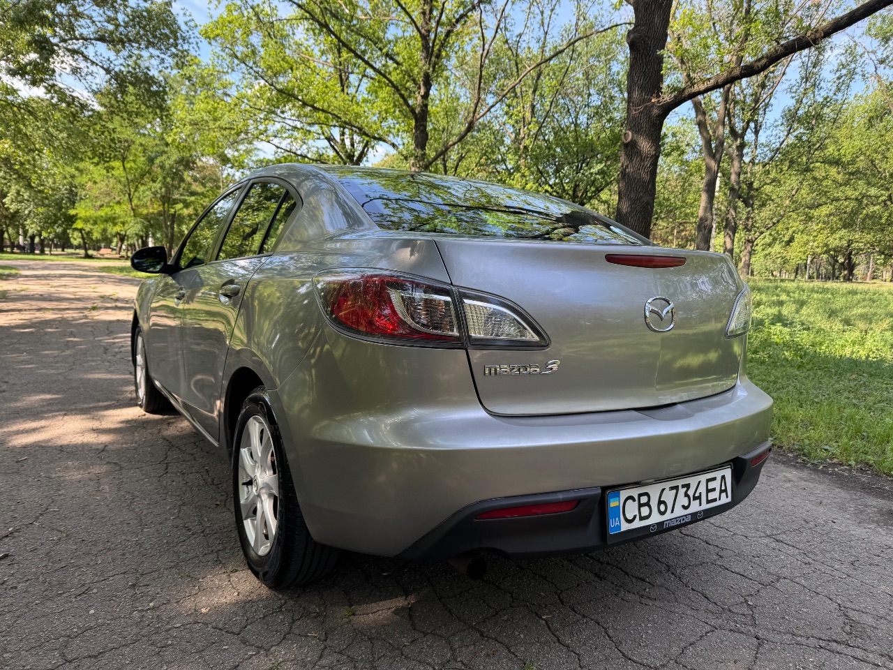 Mazda 3 - фото 4