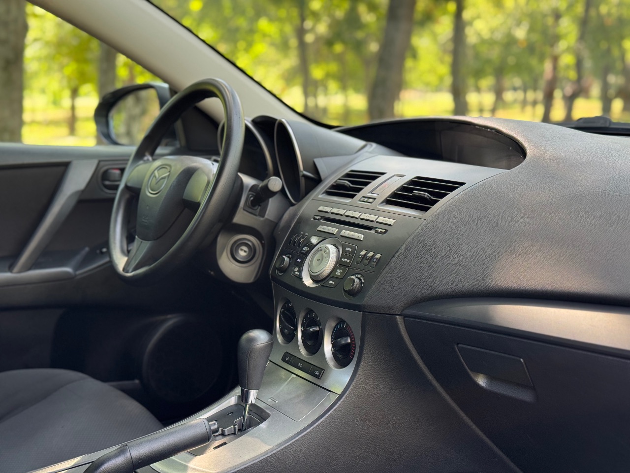 Mazda 3 - фото 13