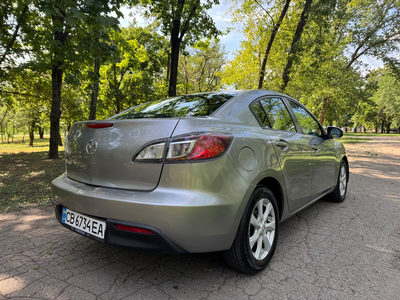 Mazda 3 - фото 6