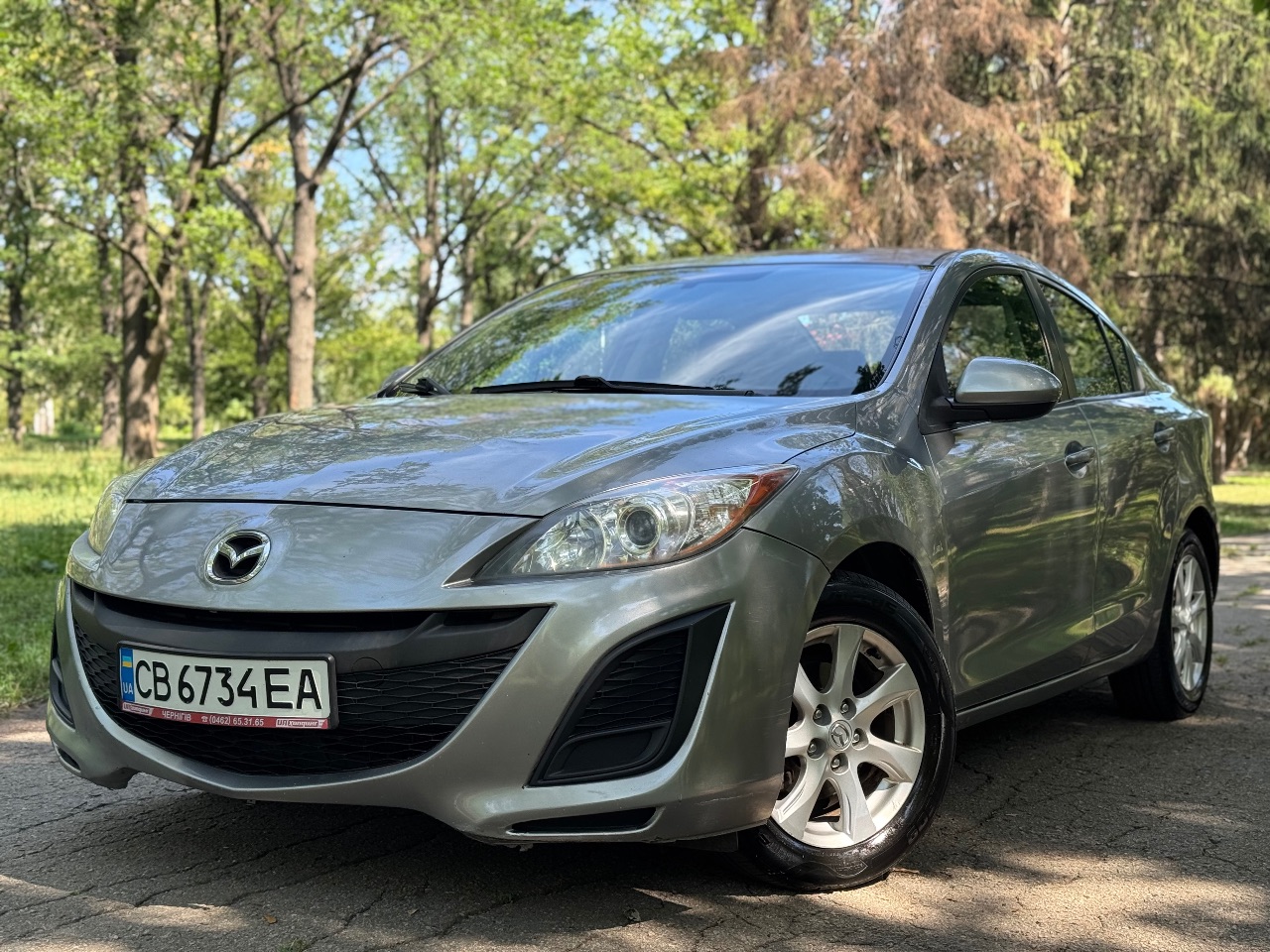 Mazda 3 - фото 1