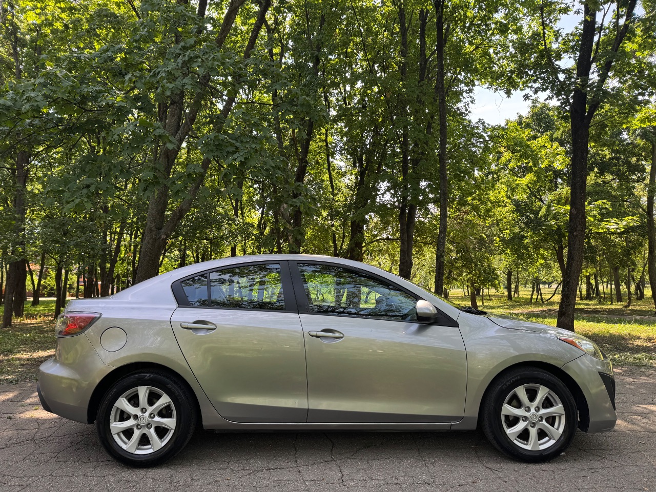 Mazda 3 - фото 7