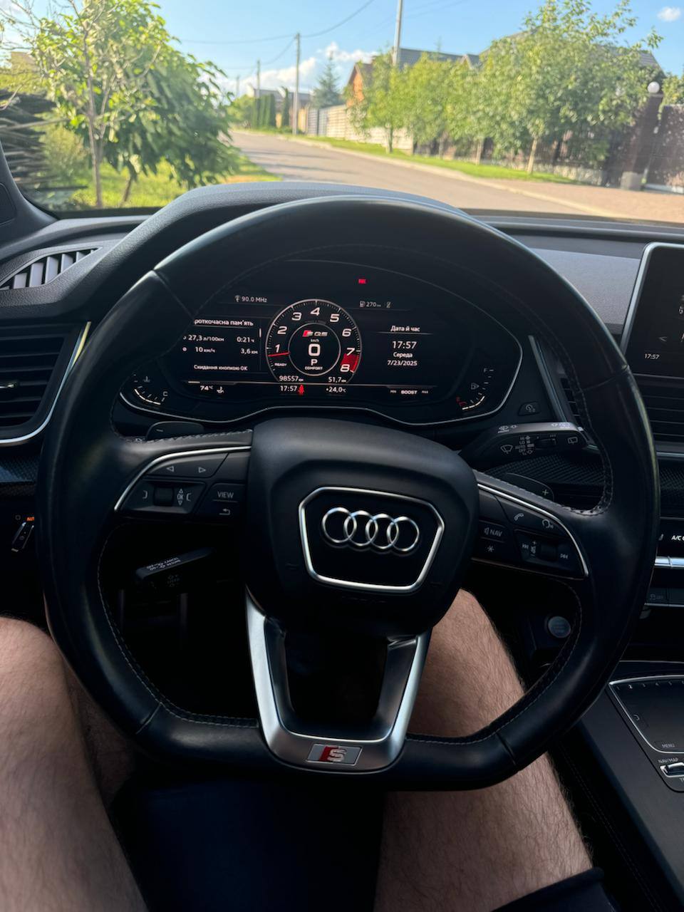 Audi SQ5 - фото 13