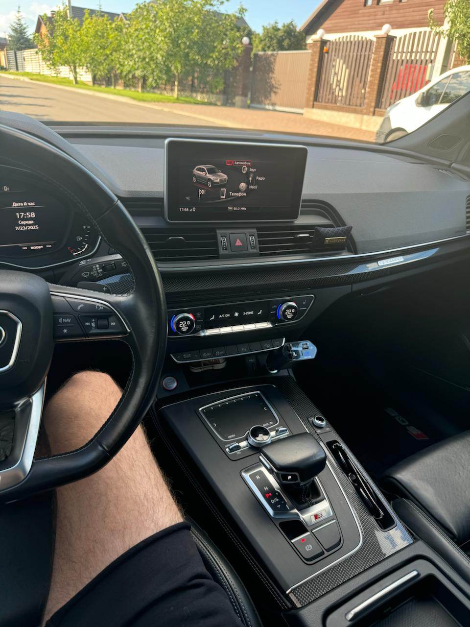 Audi SQ5 - фото 16