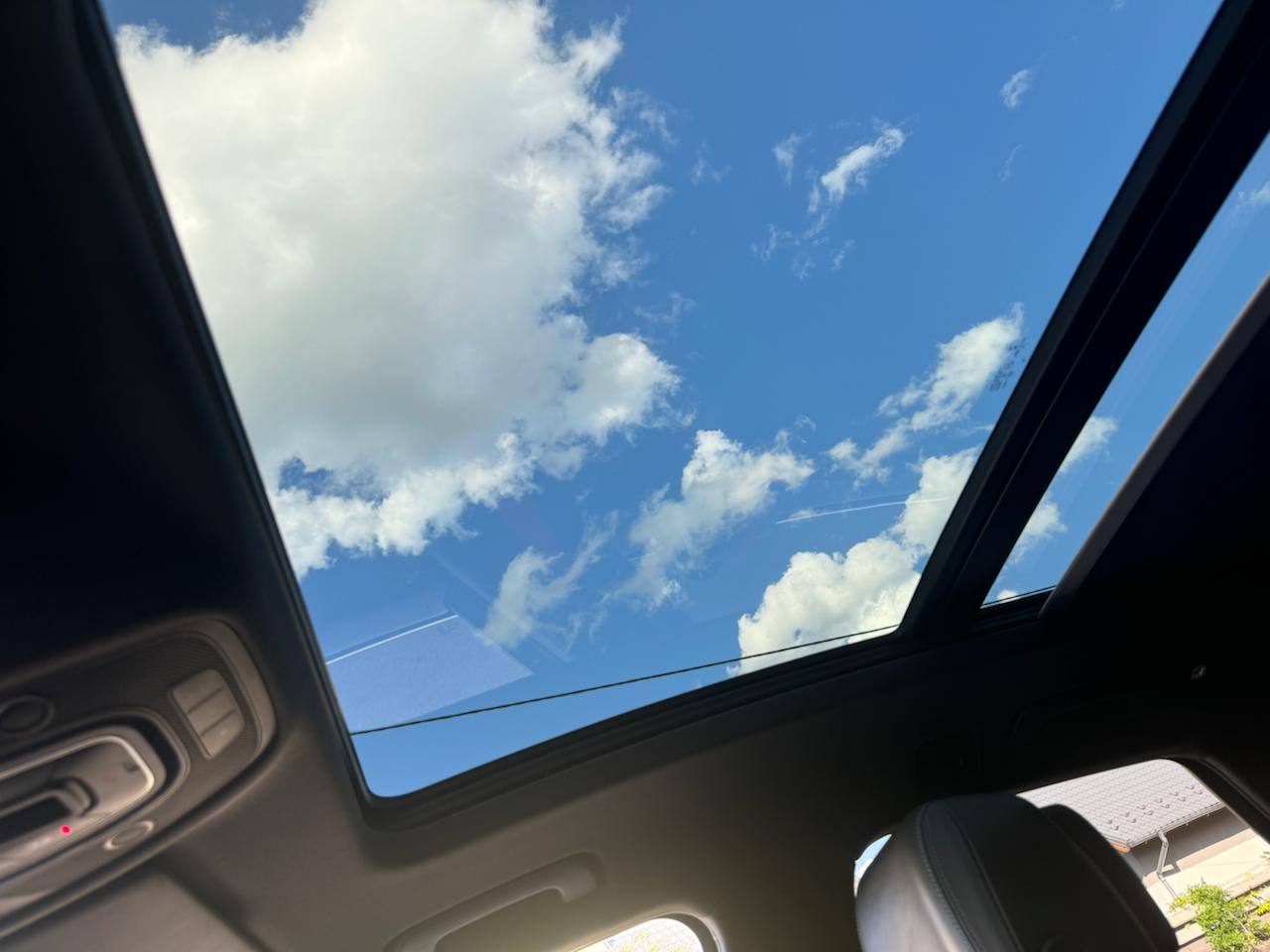 Audi SQ5 - фото 17