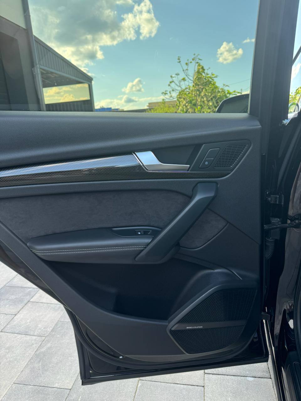 Audi SQ5 - фото 12