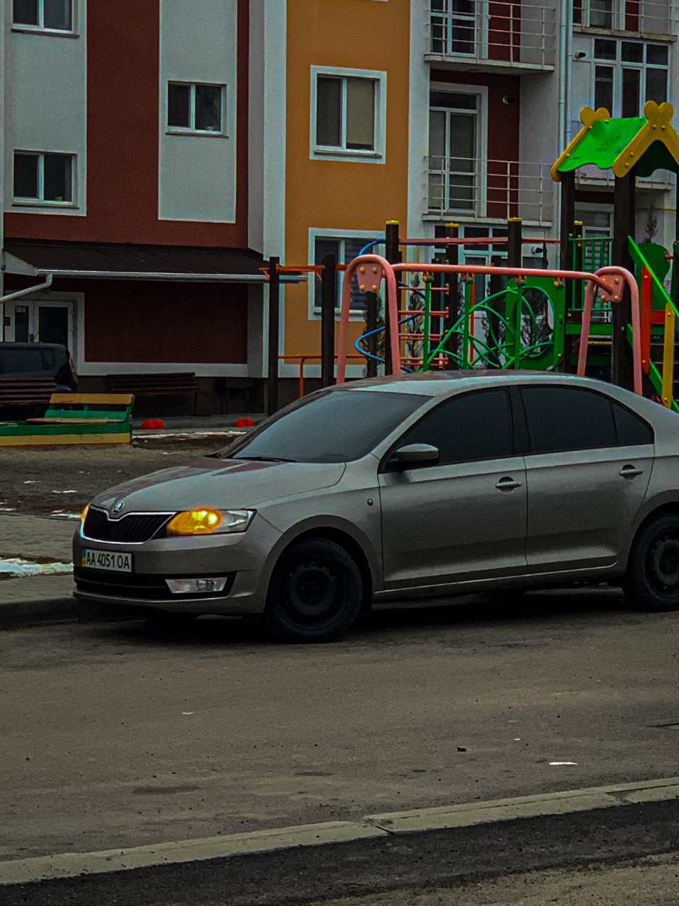 Skoda Rapid - фото 4