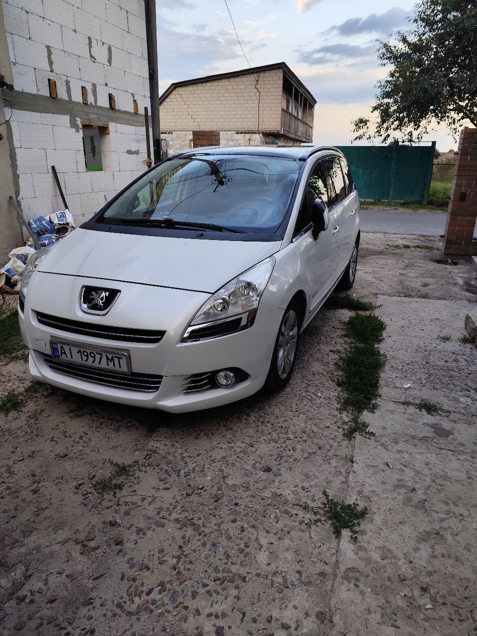 Peugeot 5008 - фото 3