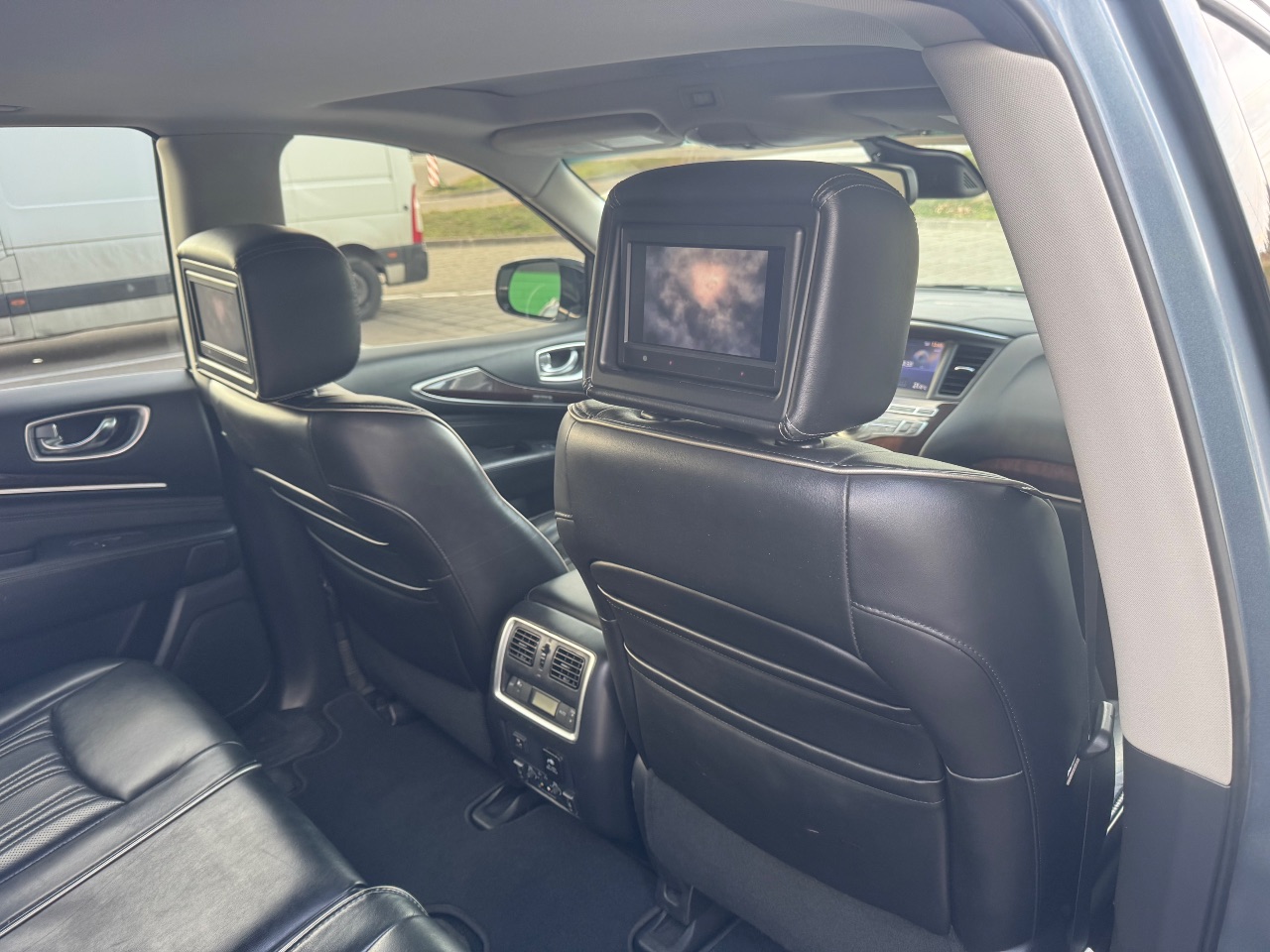 Infiniti QX60 - фото 27